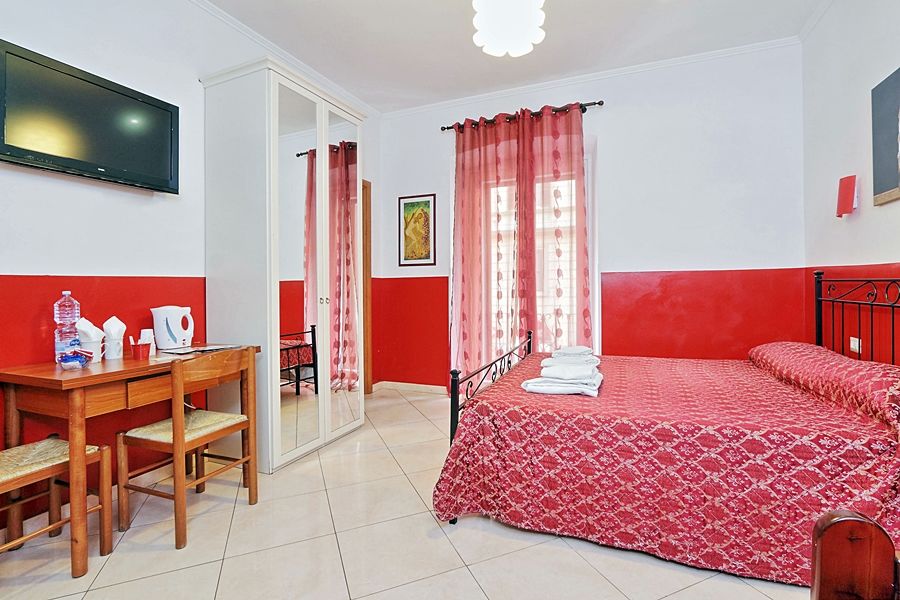 Lucky Domus Guest house 2*
