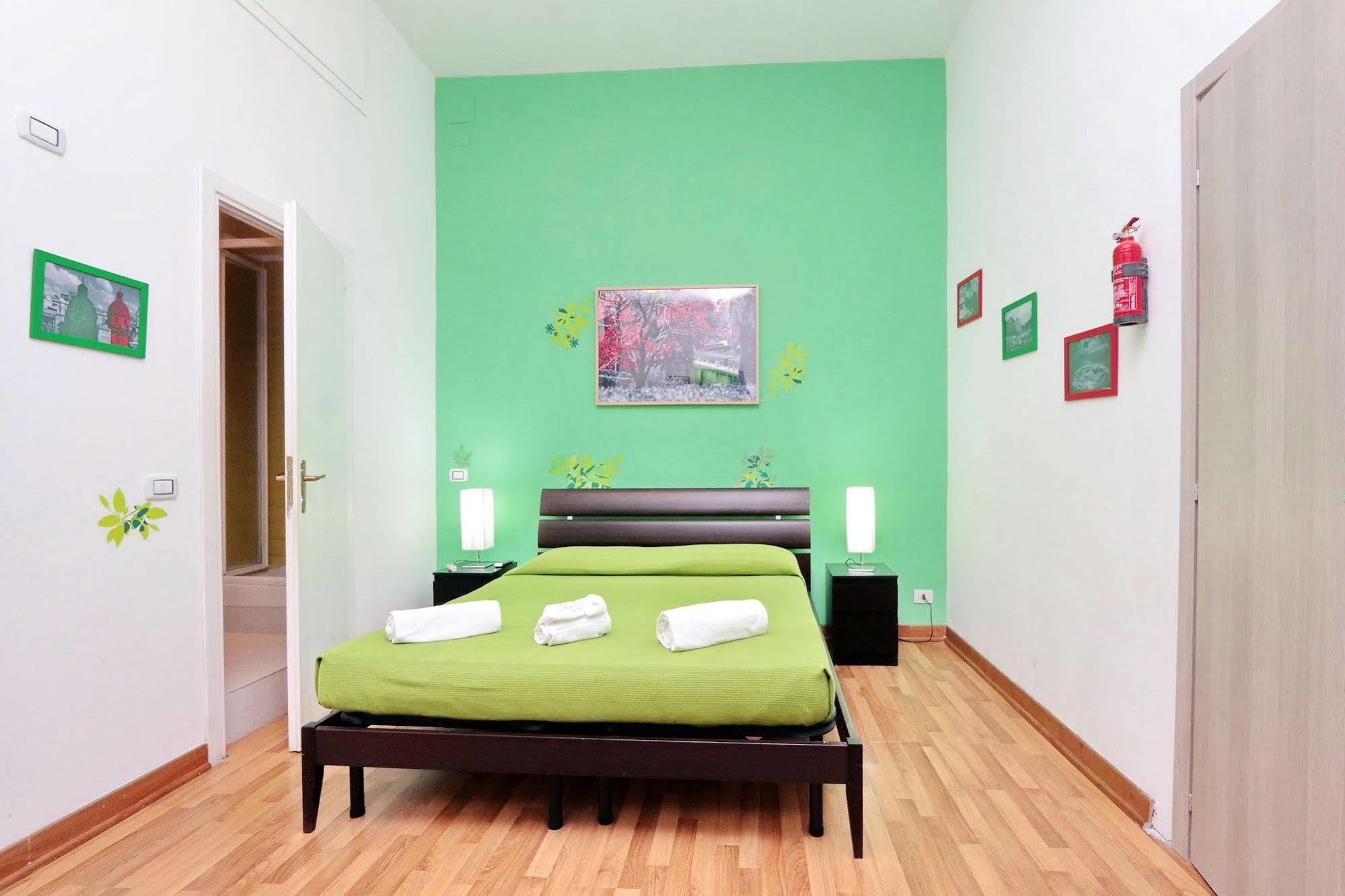 Lucky Domus Guest house 2*