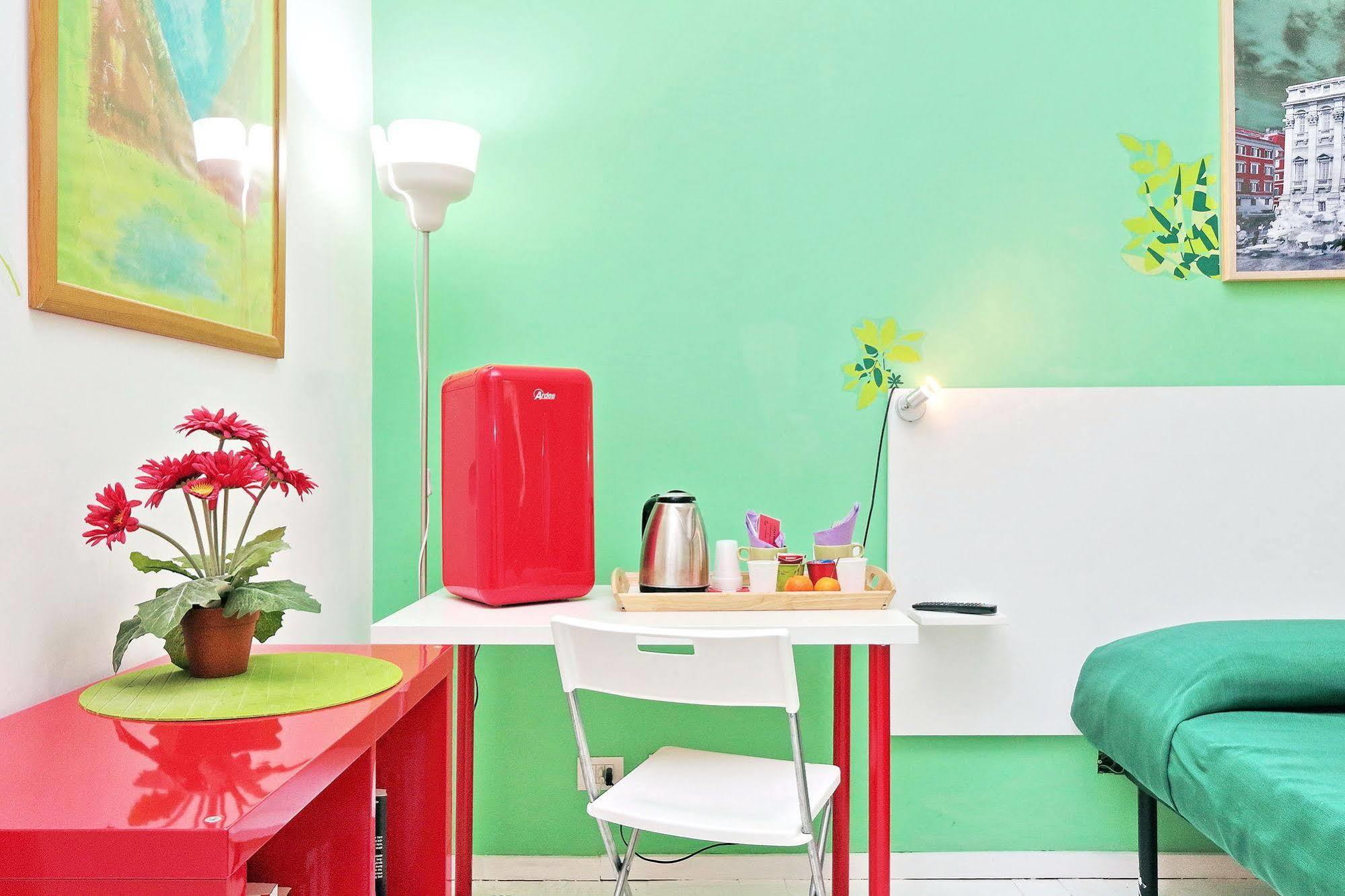 Lucky Domus Guest house Rome