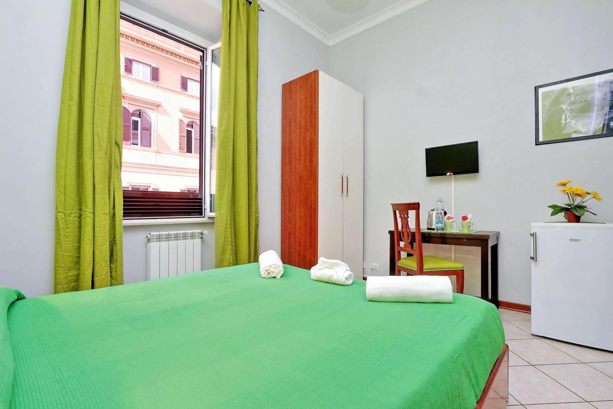 Guest house Lucky Domus 2*